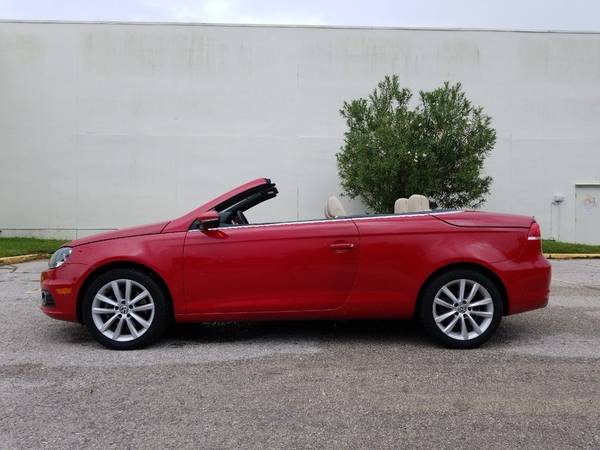 2012 Volkswagen Eos Komfort~ HARD TOP CONVERTIBLE~ GREAT COLOR~ WELL... for sale in Sarasota, FL – photo 3