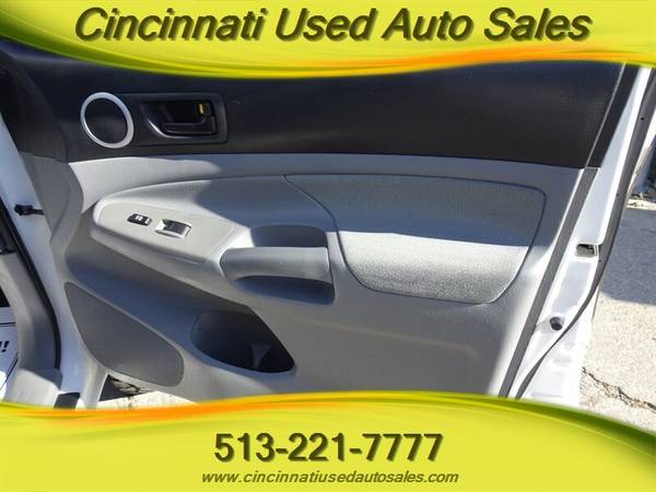 2010 Toyota Tacoma 4 0L V6 4X4 - - by dealer - vehicle for sale in Cincinnati, OH – photo 24