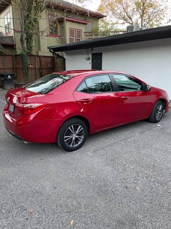 Toyota Corolla 2018 LE sedan - cars & trucks - by owner - vehicle... for sale in Houston, TX – photo 3