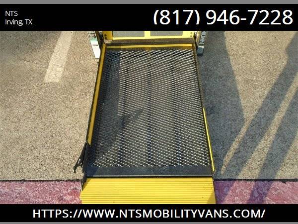 09 FORD E350 ADA VAN MOBILITY HANDICAPPED WHEELCHAIR LIFT ALL SERVICED for sale in Irving, AR – photo 2