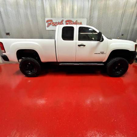2007 GMC Sierra 2500HD 4WD Ext Cab 143 5 SLE2 - GET APPROVED! for sale in Evans, CO – photo 4