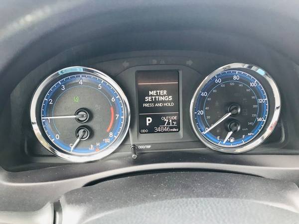 2018 Toyota Corolla LE sedan for sale in Bentonville, AR – photo 12