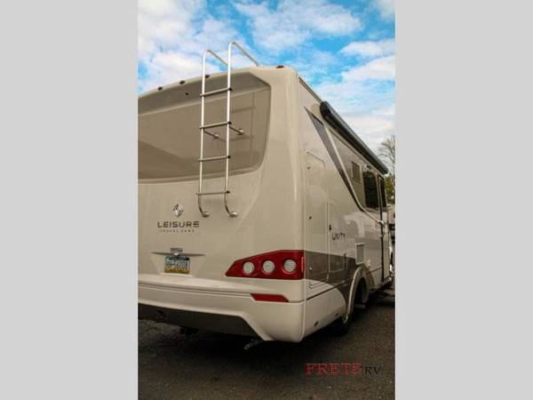 2016 Leisure Travel Unity U24MB for sale in Souderton, PA – photo 6