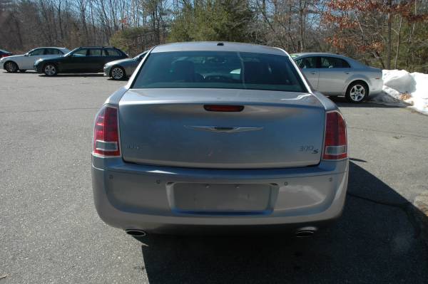 2013 Chrysler 300 S HEMI Sedan - AWD - - by dealer for sale in Windham, ME – photo 8