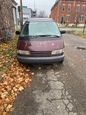 1992 Toyota Previa - cars & trucks - by owner - vehicle automotive... for sale in Columbus, OH – photo 2
