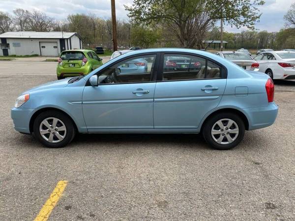 2010 Hyundai Accent GLS One Owner - - by dealer for sale in Beloit, WI – photo 8