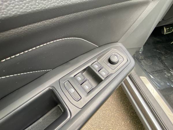 2020 Volkswagen Atlas Cross Sport 3 6L V6 SEL Premium R-Line 4Motion for sale in Raleigh, NC – photo 7