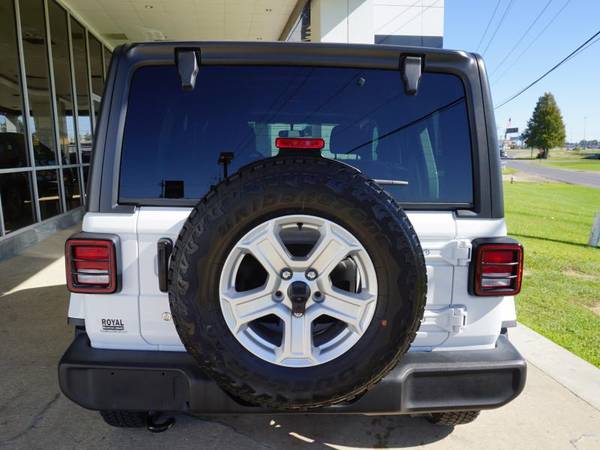 2018 Jeep Wrangler Unlimited Sport S 4WD hatchback Bright White -... for sale in Baton Rouge , LA – photo 6