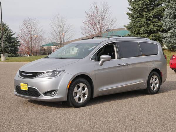 2017 Chrysler PACIFICA Touring-L Plus - cars & trucks - by dealer -... for sale in Hudson, MN – photo 4
