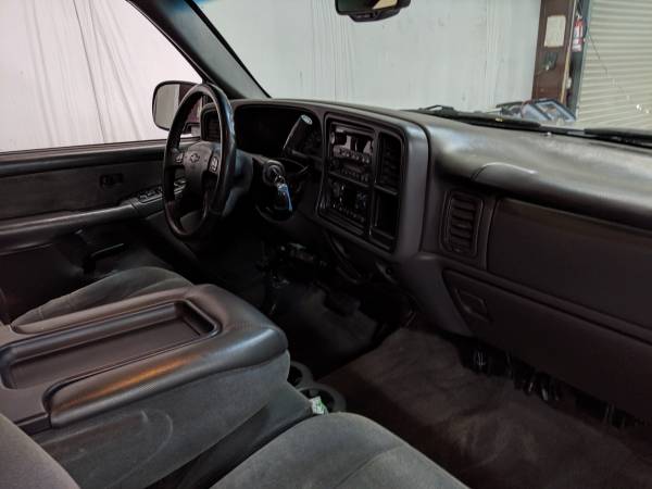 2003 Chevrolet Silverado 2500, Diesel, 4WD, Great For Towing!!! for sale in Madera, CA – photo 8