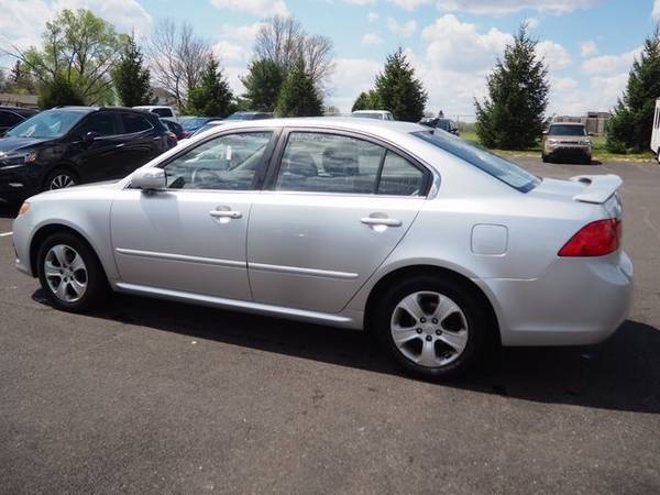 2009 Kia Optima LX - - by dealer - vehicle automotive for sale in Youngstown, OH – photo 8