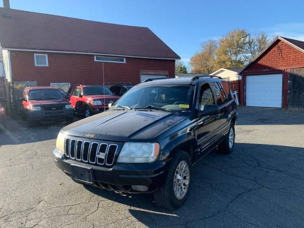 2002 Jeep Grand Cherokee 4dr Limited 4WD - cars & trucks - by dealer... for sale in East Windsor, MA – photo 3