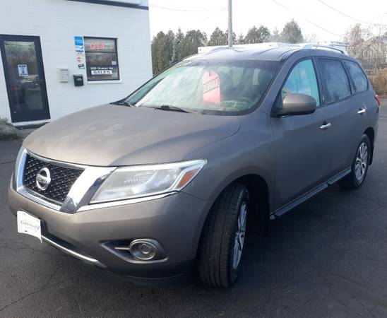 2013 Nissan Pathfinder SV - (Streeters-Open 7 Days A Week!!!) - cars... for sale in queensbury, NY – photo 5