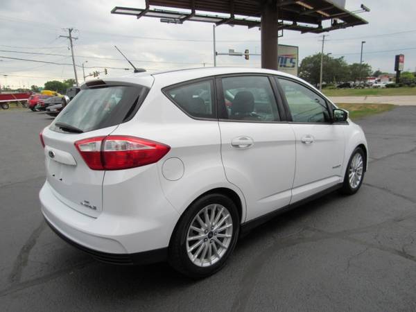 2015 Ford C-Max Hybrid SE - cars & trucks - by dealer - vehicle... for sale in Rockford, IL – photo 9