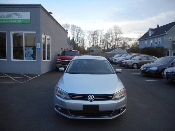2011 VW JETTA 2.5 SEL LEATHER, SUNROOF. - cars & trucks - by dealer... for sale in Whitman, MA – photo 9