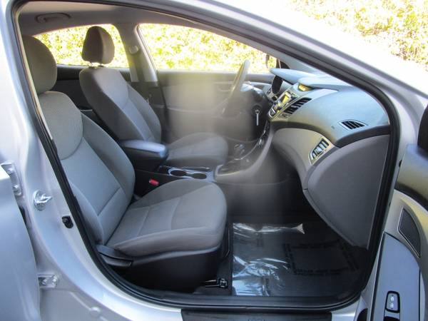 2015 Hyundai Elantra - BRAND NEW TIRES - AC BLOWS ICE COLD - GAS... for sale in Sacramento , CA – photo 5