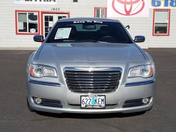 2012 Chrysler 300 4dr Sdn V6 Limited RWD Sedan - - by for sale in Medford, OR – photo 2
