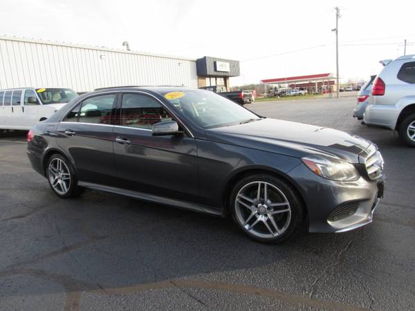 2015 Mercedes-Benz E350 Luxury 4MATIC - cars & trucks - by dealer -... for sale in Rockford, WI – photo 11