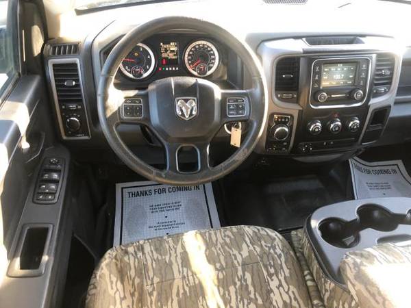 2016 RAM 1500 4WD Crew Cab 140.5 Tradesman - cars & trucks - by... for sale in Pinckneyville, IN – photo 11