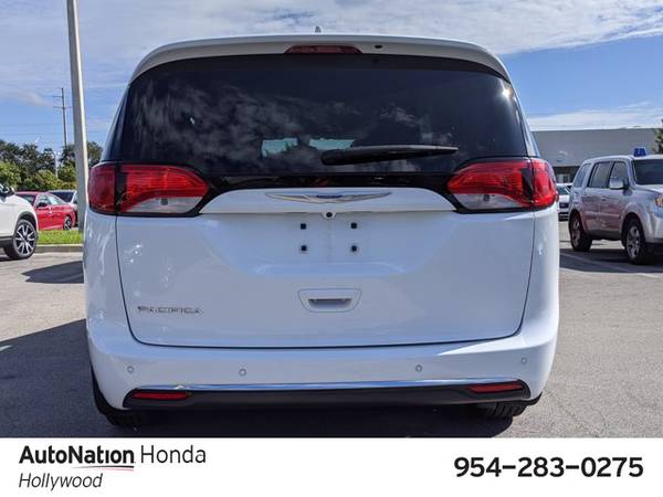 2017 Chrysler Pacifica Touring Plus SKU:HR816937 Mini-Van - cars &... for sale in Hollywood, FL – photo 7