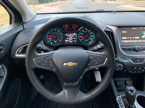 2018 CHEVROLET CRUZE LT / CLEAN TITLE / 4 CYLINDER / GREAT... for sale in El Paso, TX – photo 13