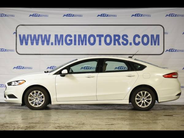 2018 Ford Fusion S FWD Beautiful Car - - by dealer for sale in Sacramento , CA – photo 4
