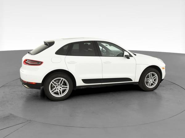 2018 Porsche Macan Sport Utility 4D suv White - FINANCE ONLINE -... for sale in Greenville, SC – photo 12