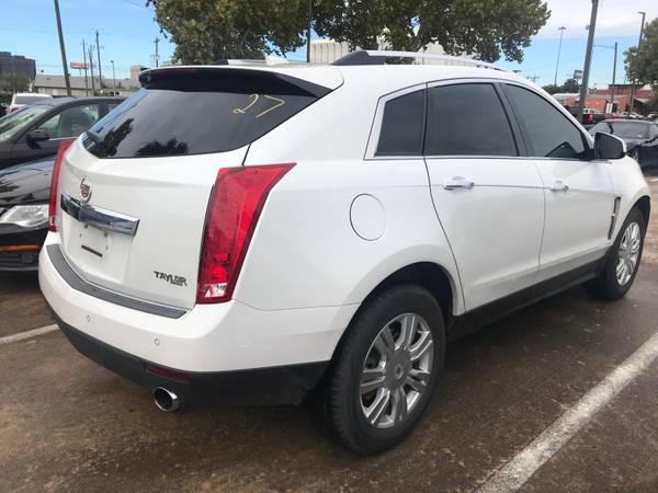 2011 CADILLAC SRX Y 2006 FORD MUSTANG for sale in Brownsville, TX – photo 8