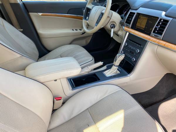 ***2010 LINCOLN MKZ*** low miles - cars & trucks - by owner -... for sale in Baton Rouge , LA – photo 10