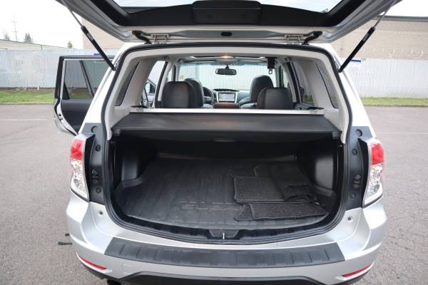 2011 Subaru Forester Touring - LEATHER / NAVIGATION / ONLY 81K... for sale in Beaverton, WA – photo 17