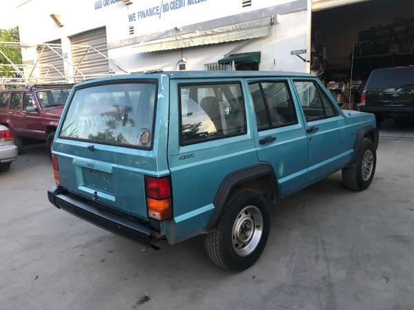 1995 Jeep Cherokee SE 4-Door 4WD for sale in Hollywood, FL – photo 12