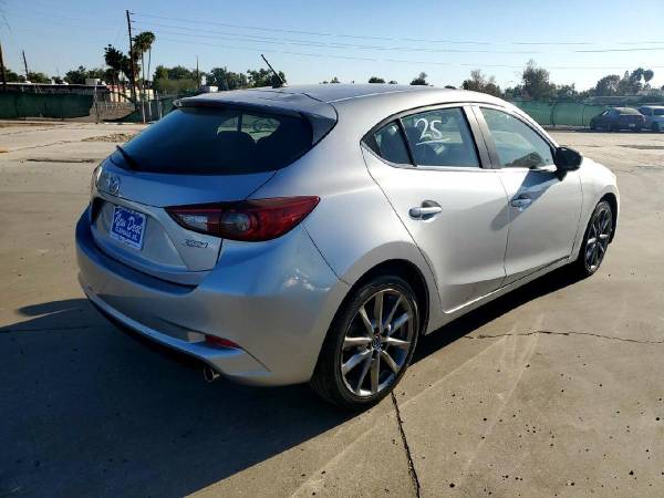 2018 Mazda MAZDA3 s Grand Touring AT 5-Door FREE CARFAX ON EVERY... for sale in Glendale, AZ – photo 4