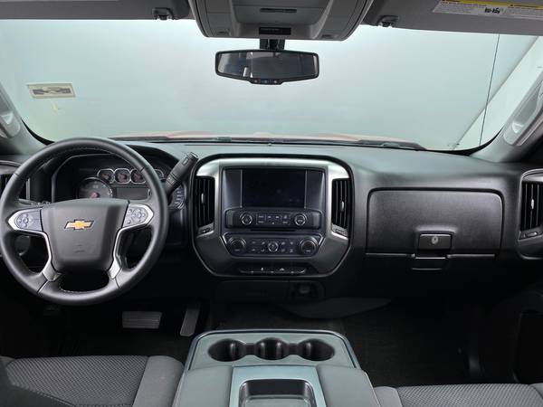 2018 Chevy Chevrolet Silverado 1500 Crew Cab LT Pickup 4D 5 3/4 ft -... for sale in Denver , CO – photo 21