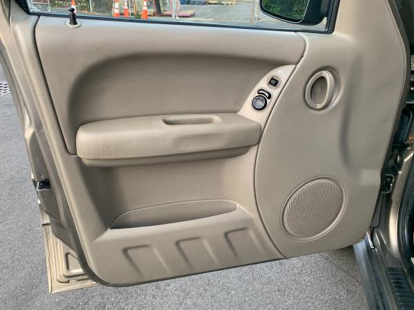 2007 Jeep Liberty sport for sale in Hasbrouck Heights, NJ – photo 7