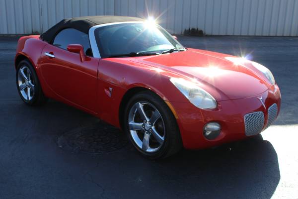 2006 Pontiac Solstice Convertible, Leather, only 94K miles! - cars &... for sale in Lansing, MO – photo 8