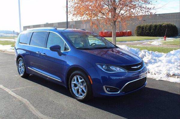2018 Chrysler Pacifica Touring L Plus - cars & trucks - by dealer -... for sale in Belle Plaine, MN – photo 2
