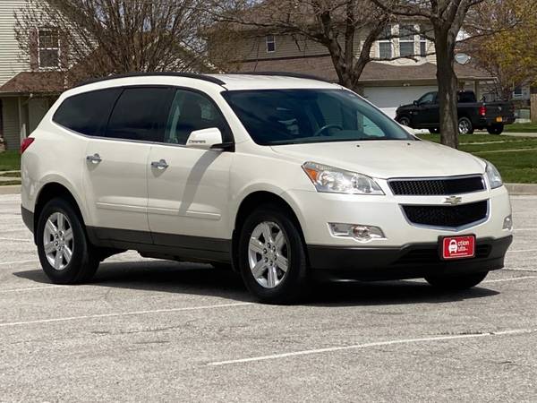 2011 Chevrolet Traverse LT AWD - - by dealer - vehicle for sale in Council Bluffs, NE – photo 6
