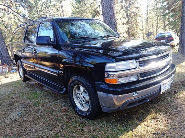 2002 Chevy Suburban LT 4X4 Project Low Miles 122K for sale in Magalia, CA – photo 2