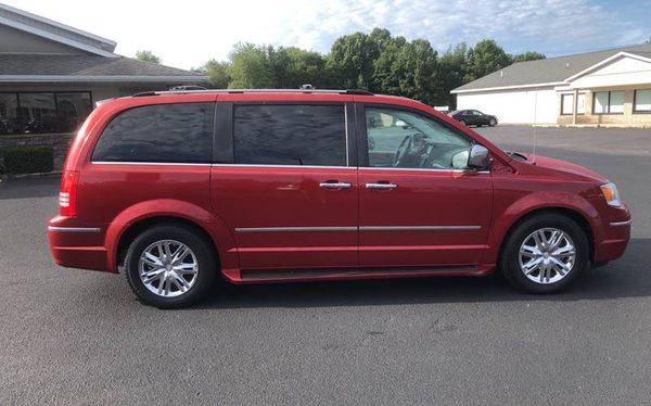 2009 Chrysler Town and Country Limited 4dr Mini Van - EVERYONE IS... for sale in Rockford, MI – photo 6