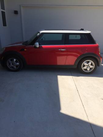 2008 mini cooper (priced to sell) - cars & trucks - by owner -... for sale in Austin, TX – photo 4