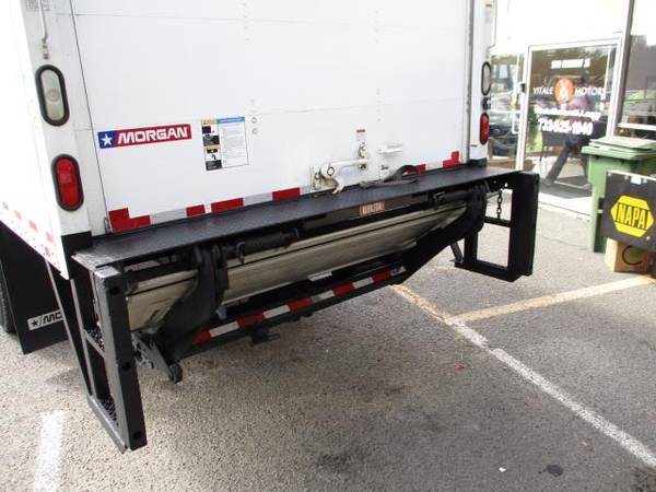 2016 Ford Super Duty F-650 Straight Frame 24 FOOT BOX TRUCK LIFT... for sale in South Amboy, DE – photo 8