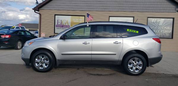 3RD ROW SEATING!! 2012 Chevrolet Traverse FWD 4dr LS for sale in Chesaning, MI – photo 7