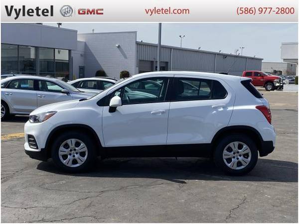2018 Chevrolet TRAX wagon FWD 4dr LS - Chevrolet Summit White - cars for sale in Sterling Heights, MI – photo 6
