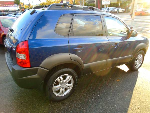 2006 Hyundai Tucson - cars & trucks - by dealer - vehicle automotive... for sale in Seattle, WA – photo 4