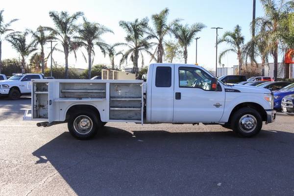 2015 Ford F-350SD F350 Dually Utility Truck DRW Super Cab XLT 33834 for sale in Fontana, CA – photo 11