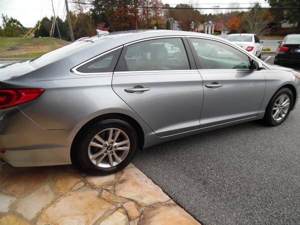 2017 HYNDI SONATA GLS IN GREAT SHAPE LOW MILES!!!!!!!!!!! - cars &... for sale in Lawrenceville, GA – photo 14