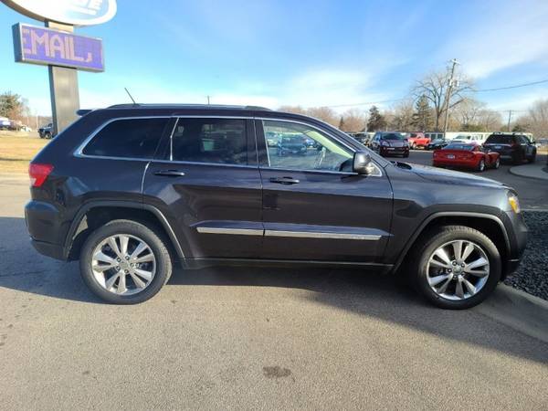 2012 JEEP GRAND CHEROKEE LAREDO 4X4 4DR SUV - cars & trucks - by... for sale in Faribault, MN – photo 9