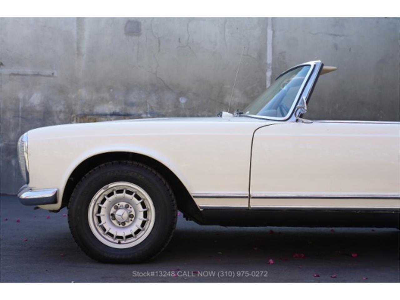 1967 Mercedes-Benz 250SL for sale in Beverly Hills, CA – photo 18