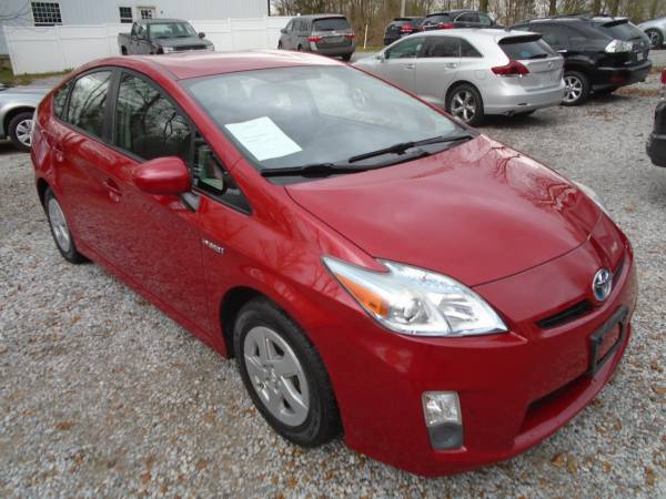 2011 Toyota ( Red ) Prius ( 51 MPG City ) We Trade for sale in Hickory, TN – photo 3
