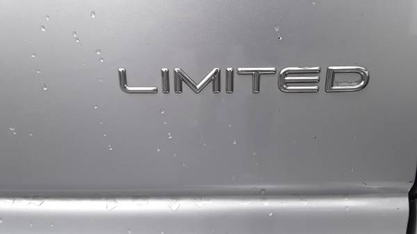 2005 Chrysler Town & Country Limited Edition - - by for sale in Middletown, DE – photo 10